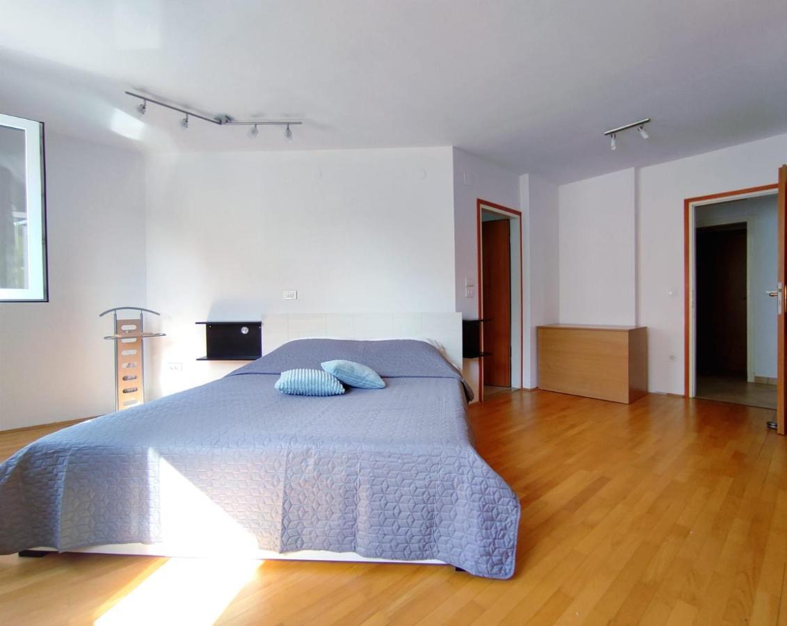 Apartment Teleferica Rabac Bagian luar foto