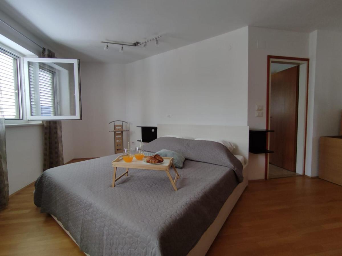 Apartment Teleferica Rabac Bagian luar foto